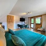 アパート Apartamenty Pod Lisem Szczawnica Centrum シュツァブニツァ